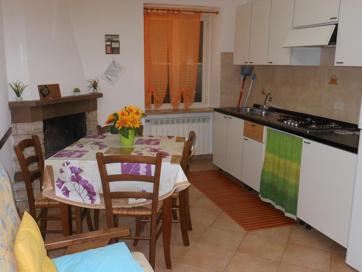 Casa Vacanze Valdamone Suvereto Exterior foto